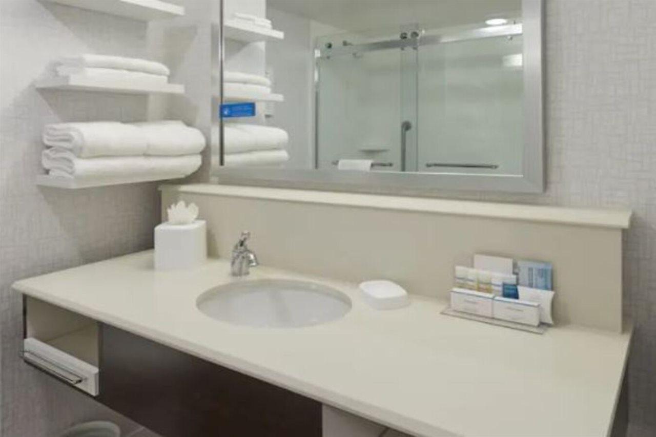 Hampton Inn & Suites הוד ריבר מראה חיצוני תמונה