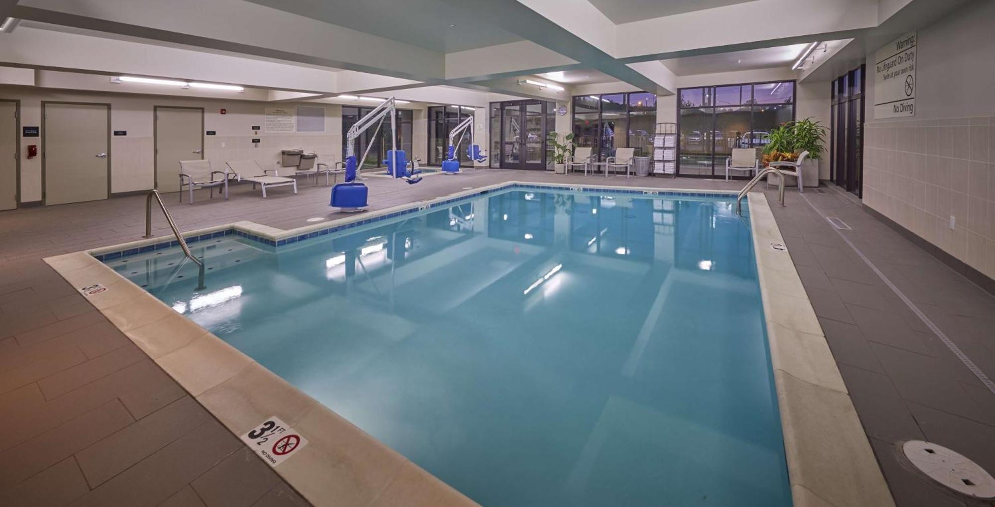 Hampton Inn & Suites הוד ריבר מראה חיצוני תמונה